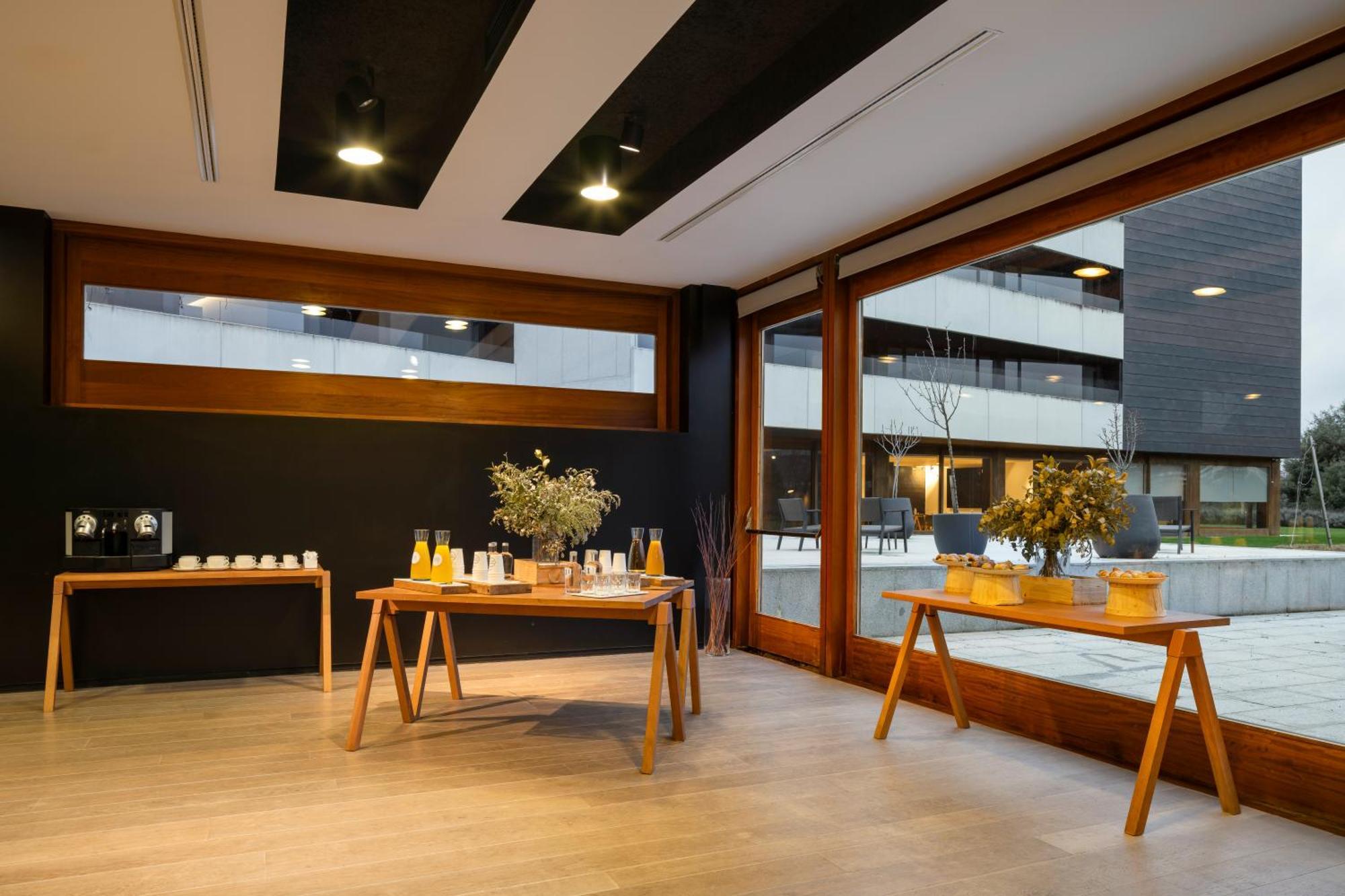 Eurostars Pamplona Hotell Exteriör bild