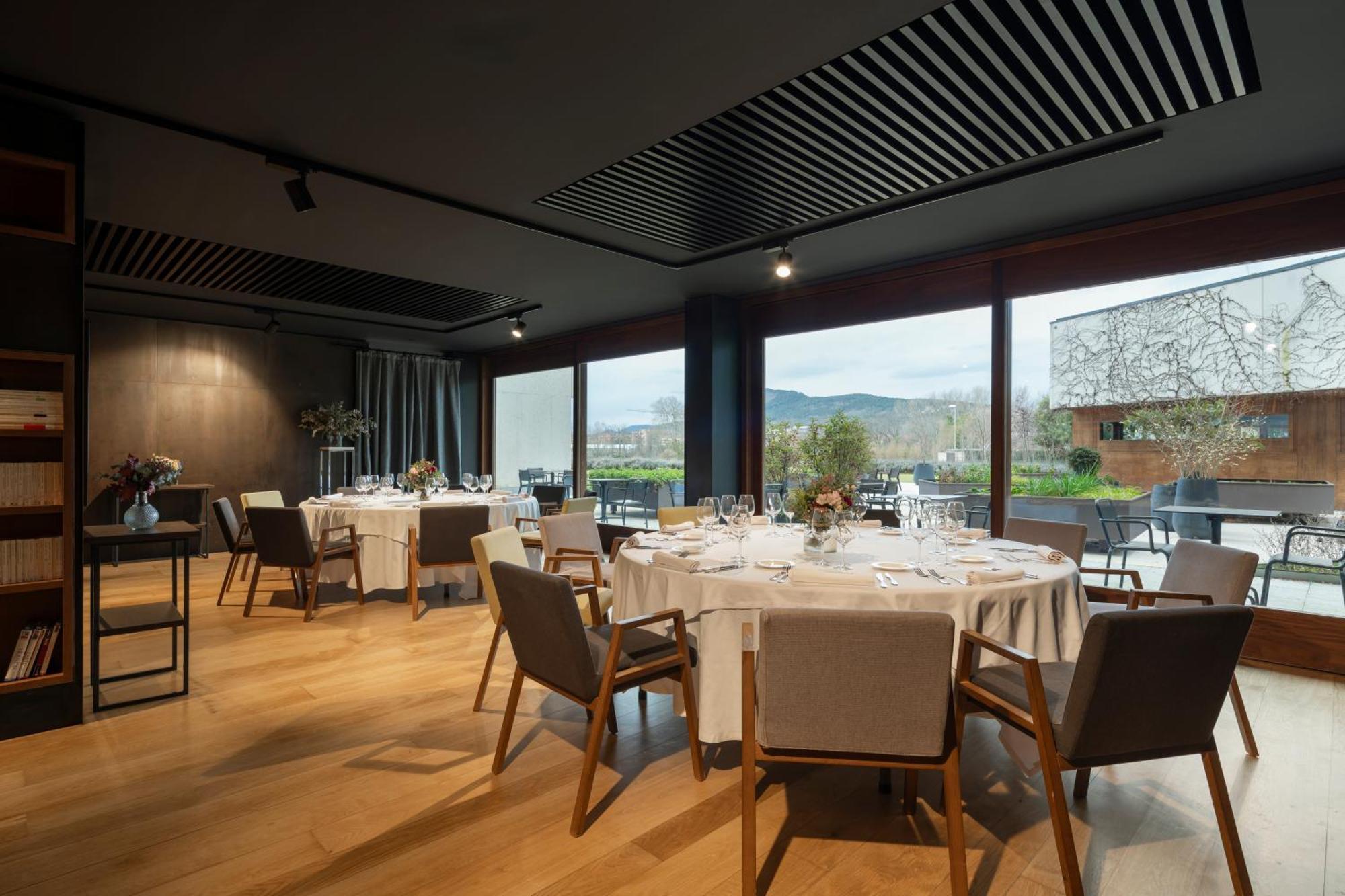 Eurostars Pamplona Hotell Exteriör bild