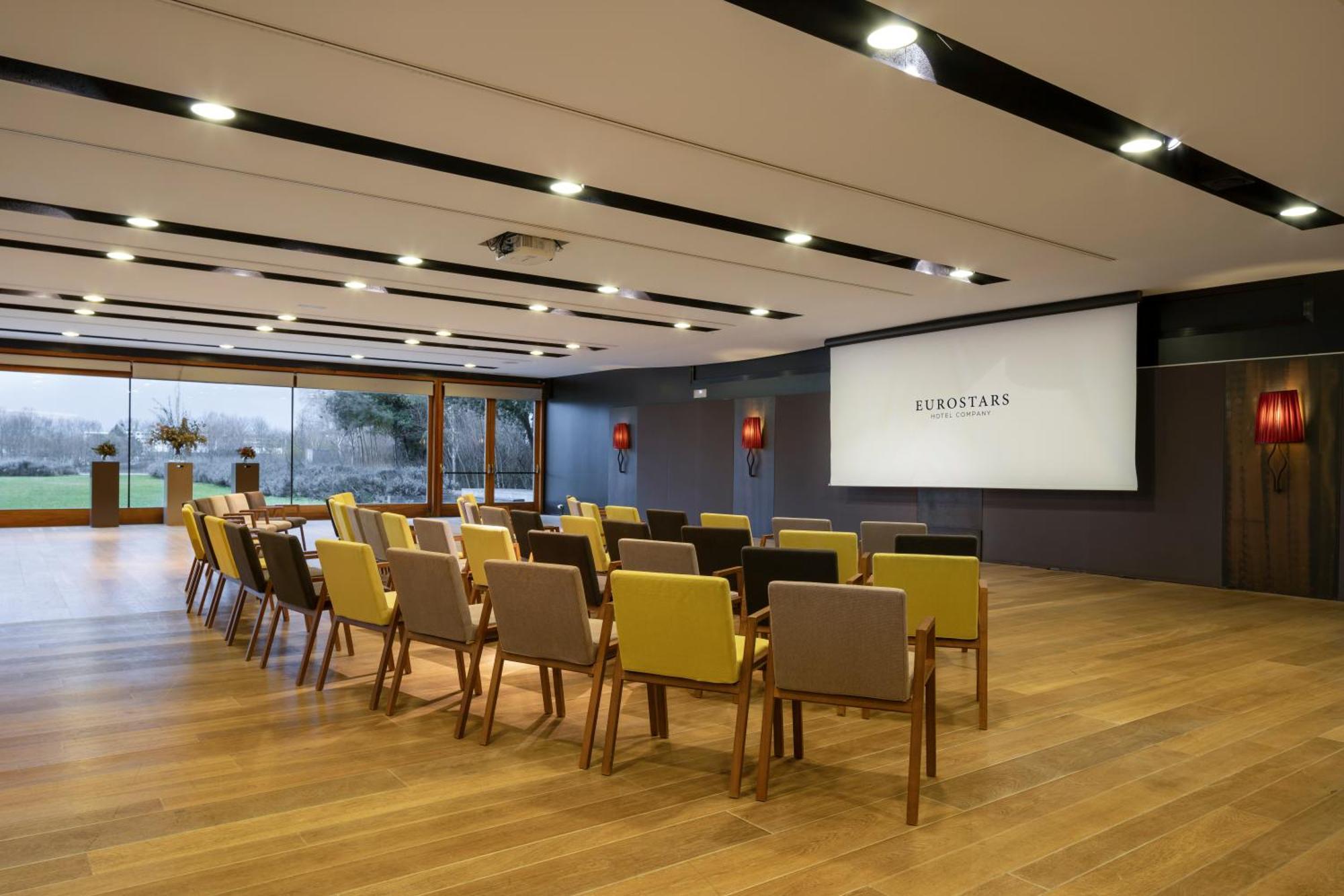 Eurostars Pamplona Hotell Exteriör bild